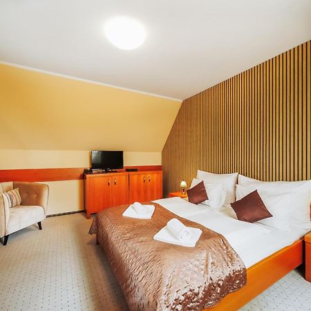 Hotel U Leva Левоча Экстерьер фото